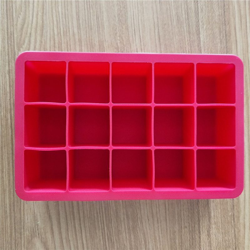 Title 6, Silicone Ice Box Fifteen Square Silicone Ice Tray