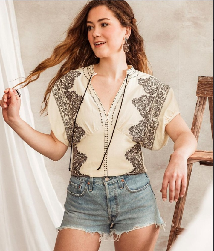 Bat Sleeve Short Sleeved Top