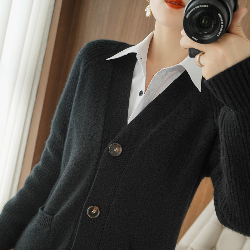 Women's Autumn And Winter New Pure Wool Cardigan