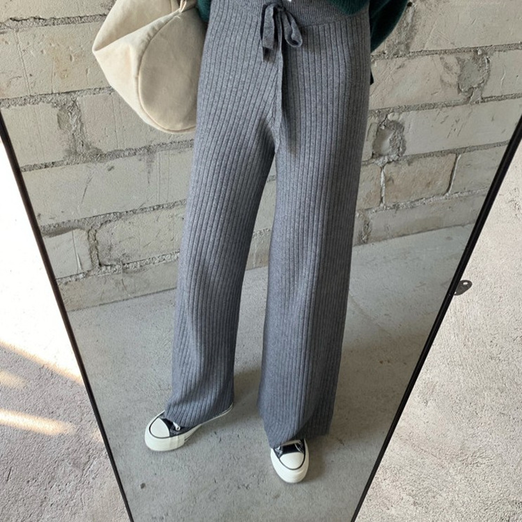 Nine Points Of Drape Loose Knit Wide-leg Pants