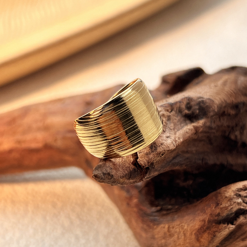 European American Fashion Stainless Steel Polished Ring, Niche High-end Open Titanium Steel Band, Cross-border Jewelry