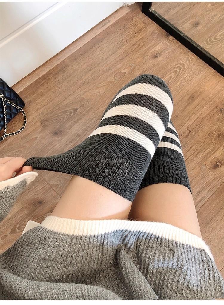 Slimming Thin Thigh-High Socks for Spring & Autumn, Grey JK Striped