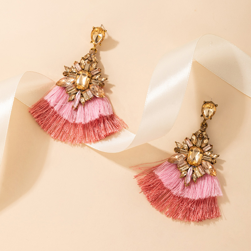 Bohemian Clan Style Tassel And Diamond Flower Pendant Earrings