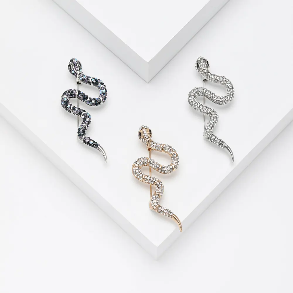 Korean Style Creative Rhinestone Snake Brooch Fashion Simple Clothing