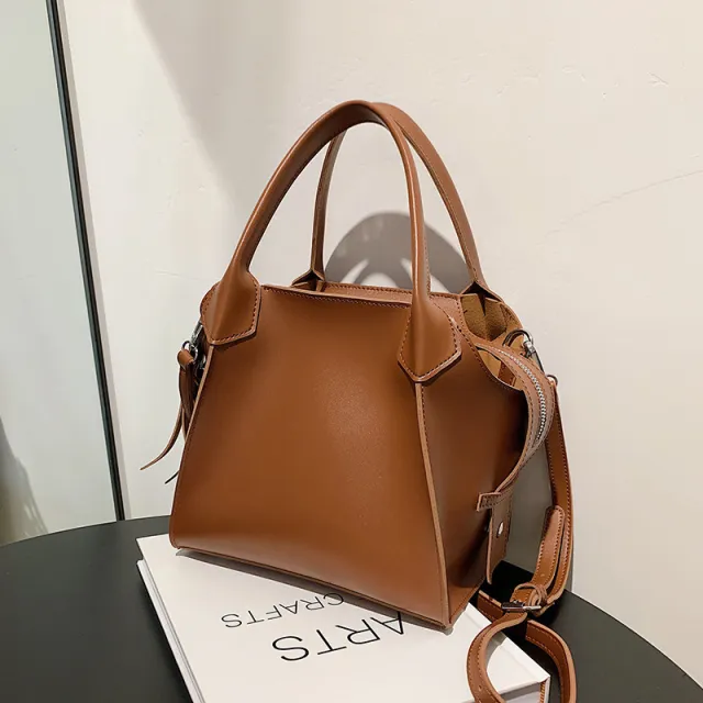 Design On The New Wing Bag Retro Shoulder Bag Female Brown - Shop at LoveMi