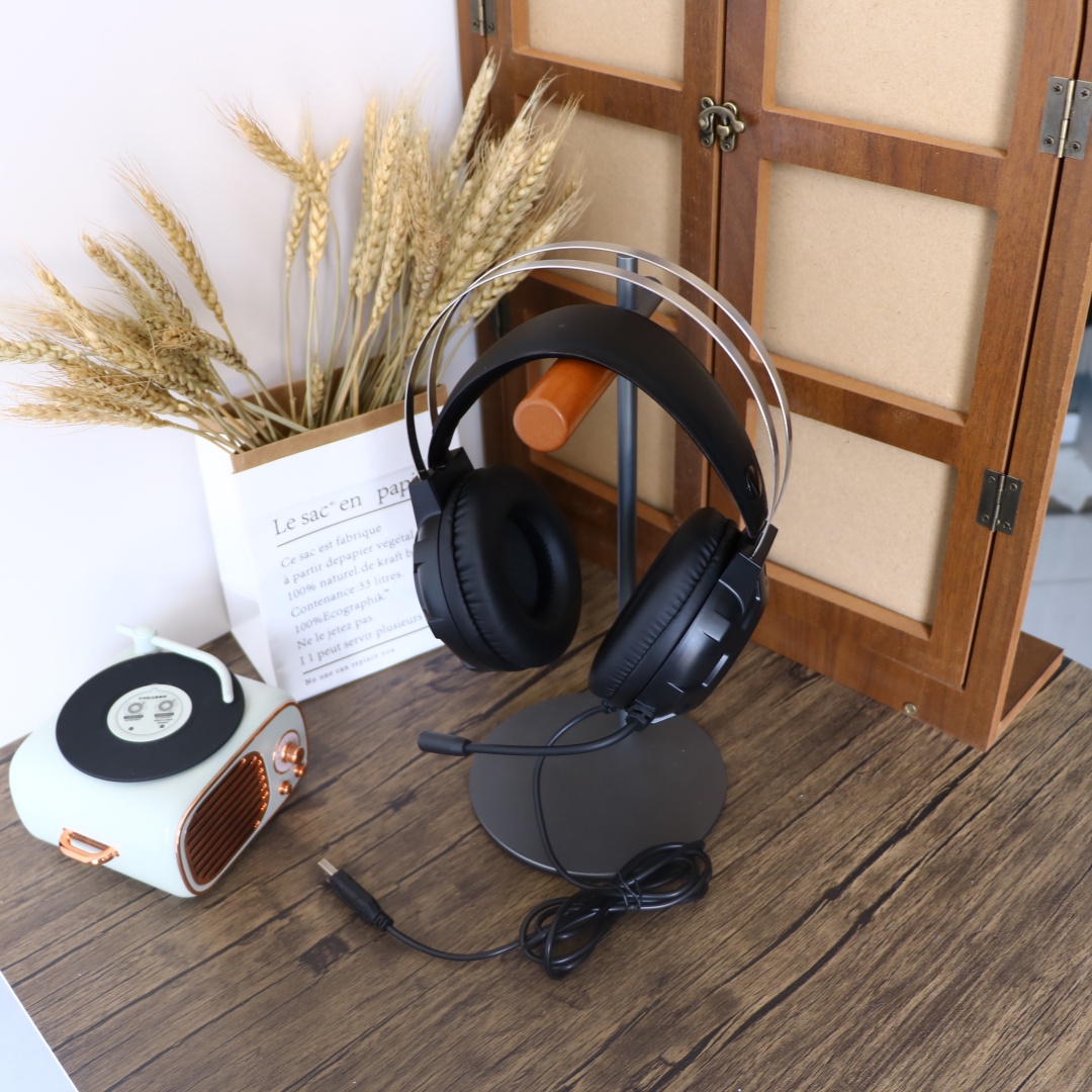 Wired Over-ear Headphones For Computer 26