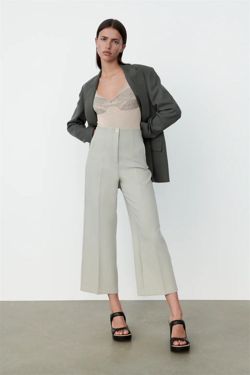 Title 2, Generous Temperament Pantalon large taille haut...