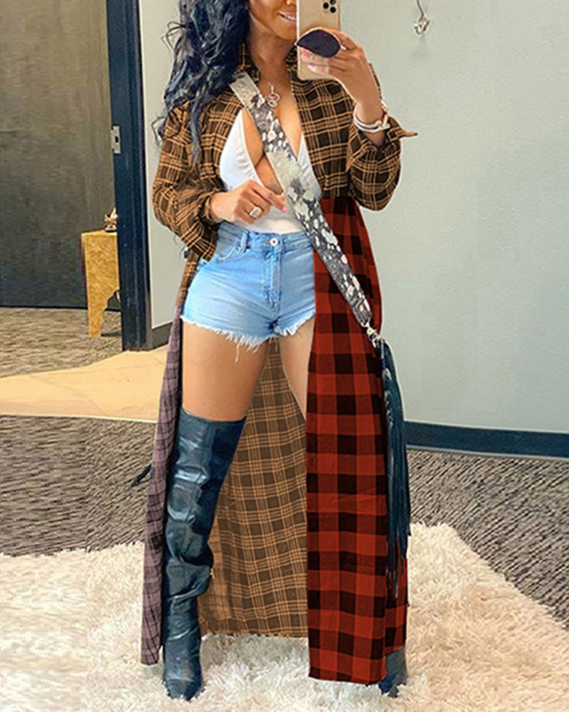 معطف طويل بتصميم مربعات بألوان متناسقة وأسلوب كاجوال عصري