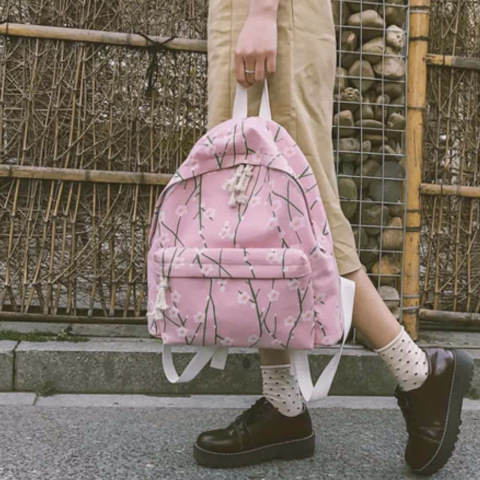 Title 1, Basılı sırt çantası