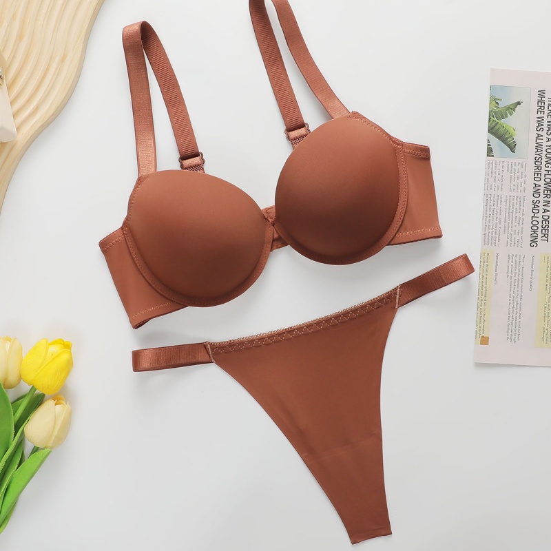 Women's Lingerie Set, Sexy Underwear, Gathers And Lifts To Prevent Sagging And Side Breast Spillage