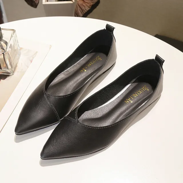 Simple Pointed Shallow Mouth Single Shoes Low Heel Comfortable Women Black - Shop at LoveMi