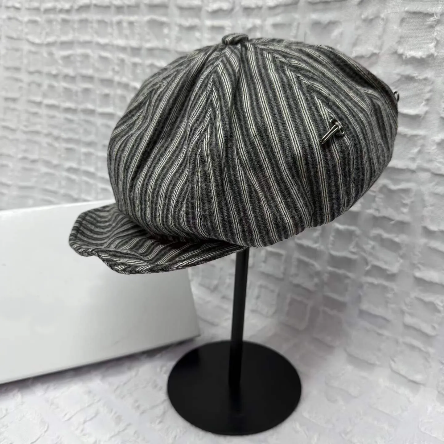 Fashion British Style Vertical Stripe Color-matched Vintage