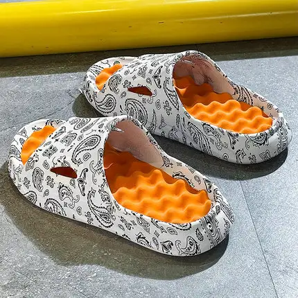 Men's Non-Slip Massage Slippers with Thick EVA Sole for Summer Casual Wear