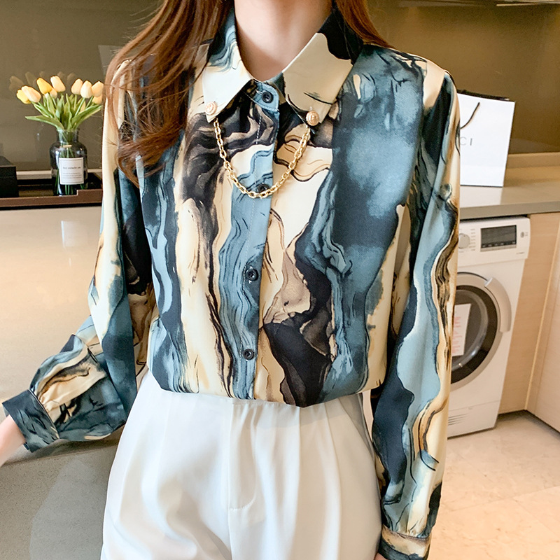Temperament Printed  Women's Lapel Loose Shirt Bottoming Shirt