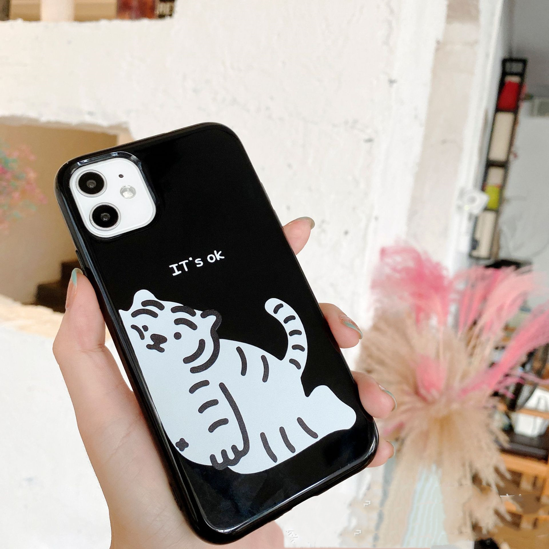 Japanese And Korean Cute Little Tiger Simple Creative Mobile Phone Case - Image 2