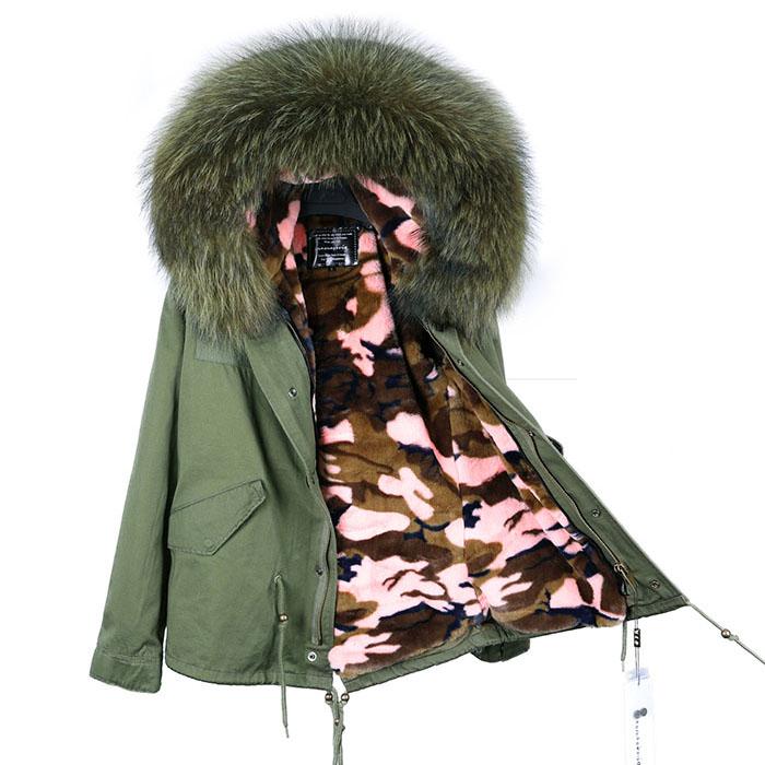 The Short Raccoon Fur Pie Overcomes The Female Waist And Looks Thin