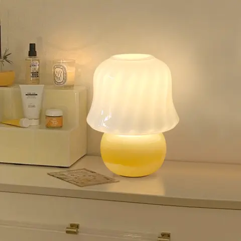French Cream Handmade Glass Bedroom Bedside Decoration Mushroom Lamp