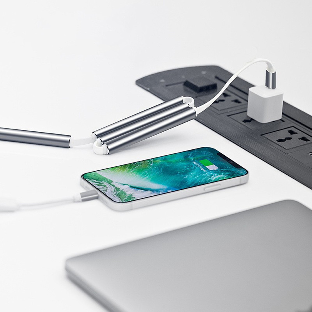 Three-in-one Power Bank Comes With A Folding Line - Image 4