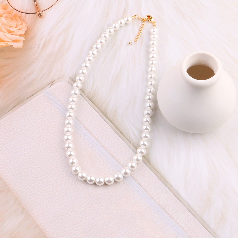 Light Luxury Pearl Necklace Niche Design Vintage Necklace Temperament