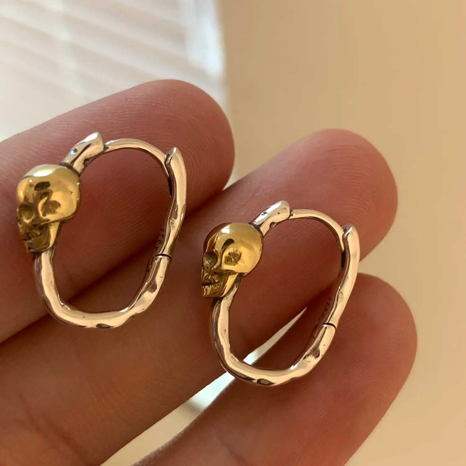 S925 Sterling Silver Vintage Contrast Gold Skull Earrings
