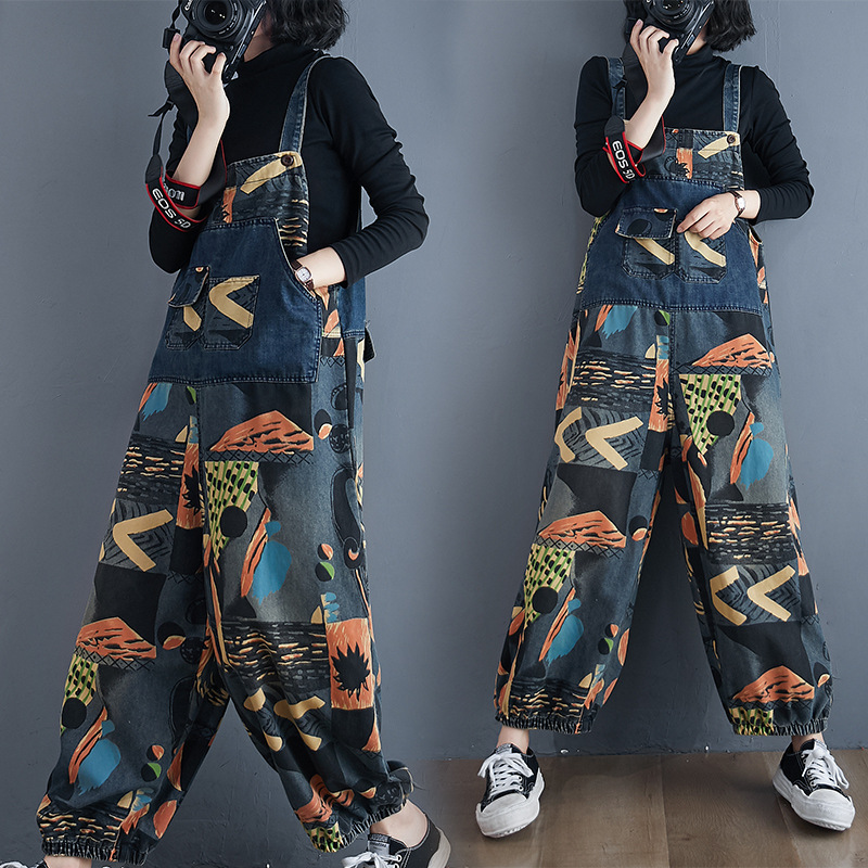 Title 2, Autumn Literary Large Size Printed Jeans With O...