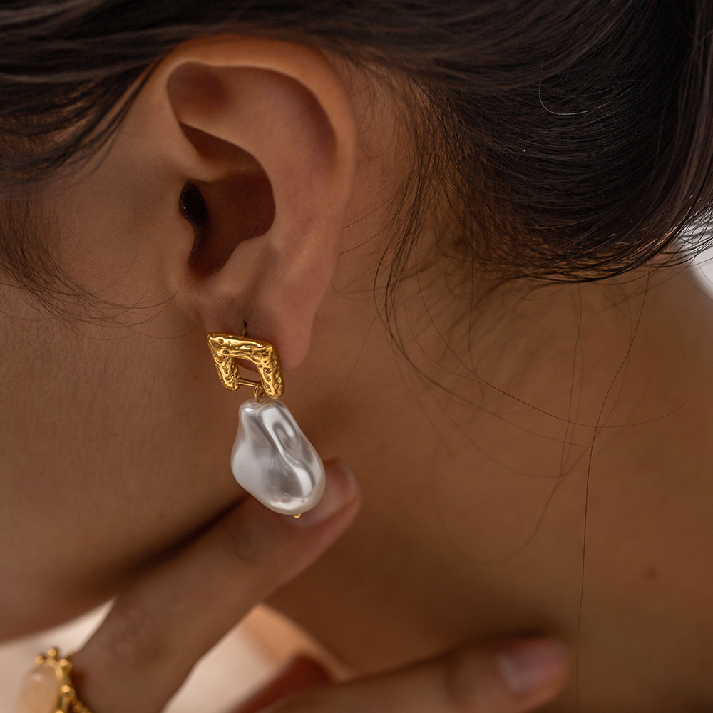 Retro In Ancient Style Irregular Natural Pearl Earrings