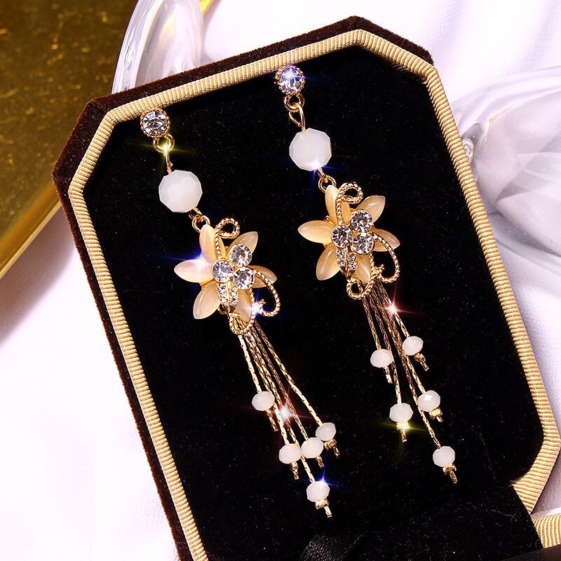 Fashion Ladies Simple Metal Tassel Earrings