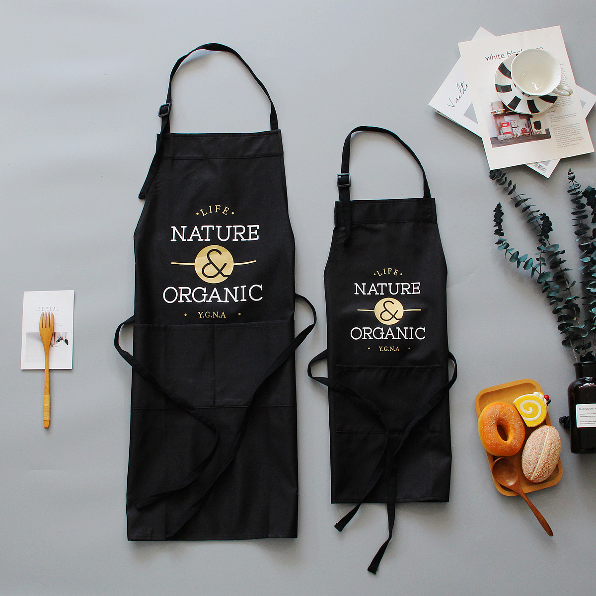 Title 5, Sleeveless waterproof oil-proof apron