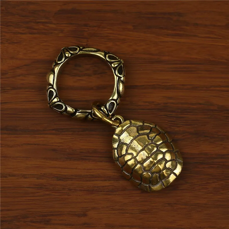 Hand-woven Copper Tortoise Shell Car Keychain - Square Crow Ring