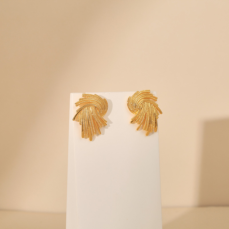 Geometric Irregular Vortex Design Twisted Stud Earrings