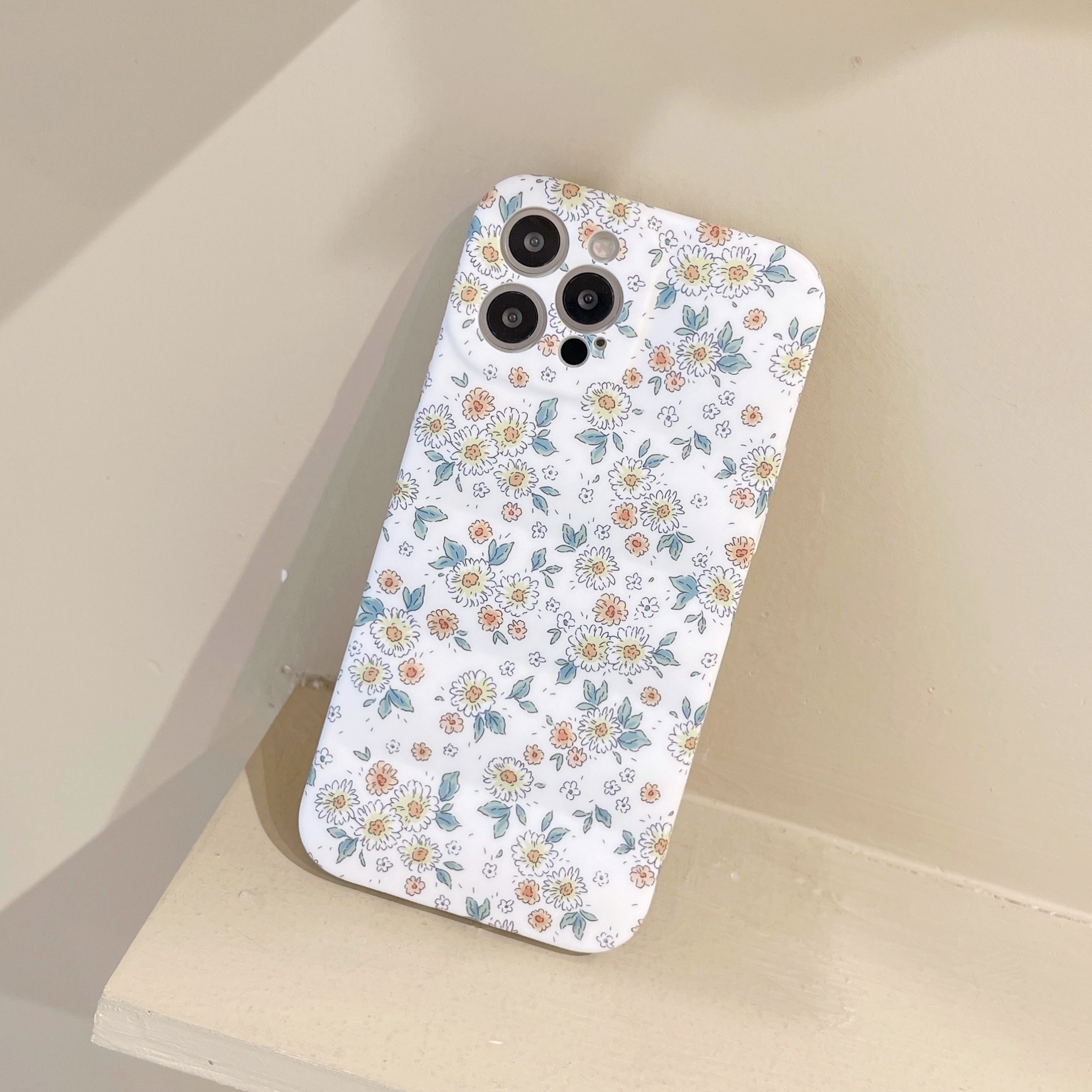 Capa de celular silicone floral literária Instagram