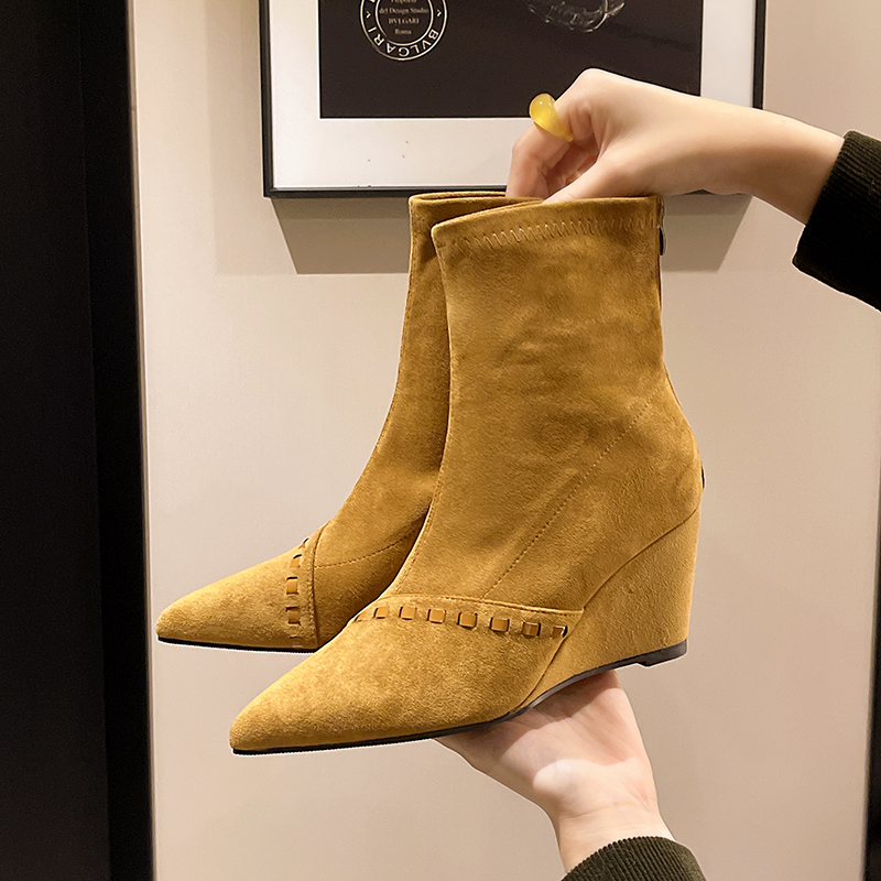 2026 Summer New Arrival British Style Fashion Comfortable Pointed Toe Wedge Heel Back Zipper Slim Ankle Boots Womens