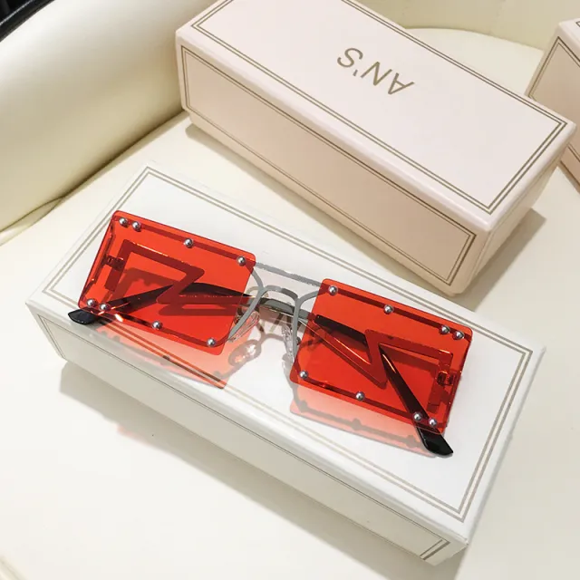 Sunglasses Photo With Chain Silver Frame Red Film - Shop at LoveMi