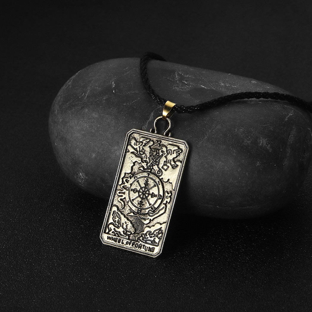 European And American New Compass Pendant Necklace