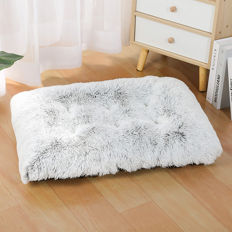 Title 13, Plush cat-shaped dog bed and warm pet supplies ...