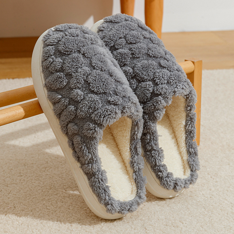 Cozy Fluffy Fleece House Slippers for Winter - Picture 9 of 10