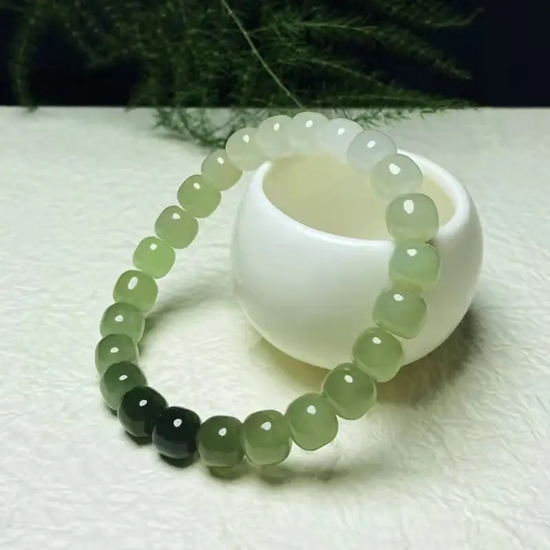 Clear Water Gradient Color Natural Xinjiang Hetian Jade Bracelet