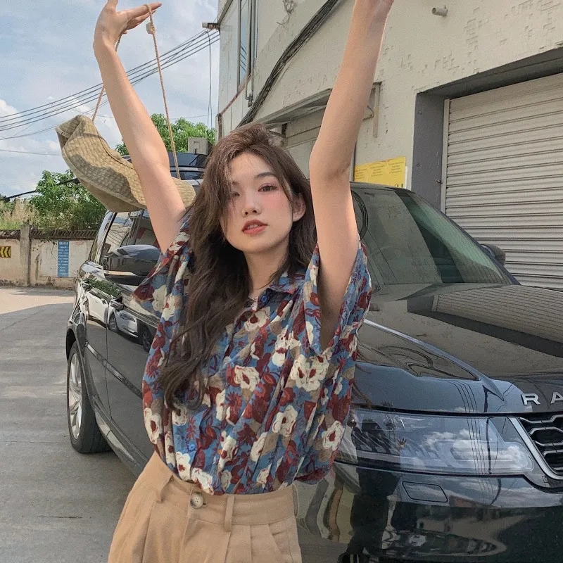 Women's Fashion Retro Hong Kong Style Printed Shirt Top