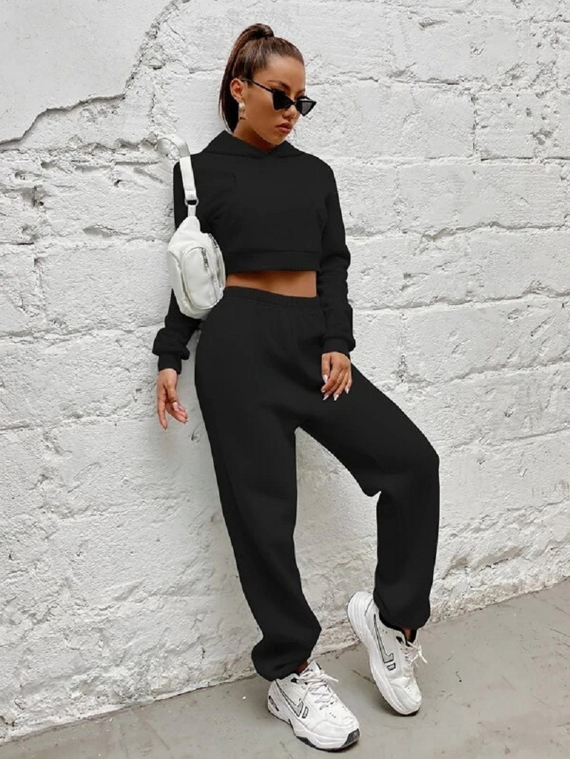 Two-piece Hooded Sweatshirt With Fleece Pockets And Trousers