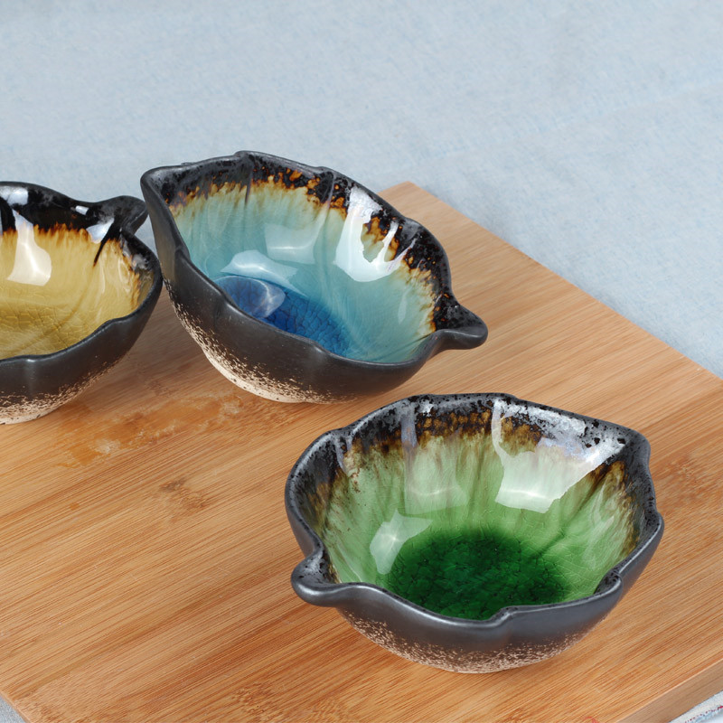 Title 7, Ice Crackle Glaze Ceramic Leaf Shaped Bowl