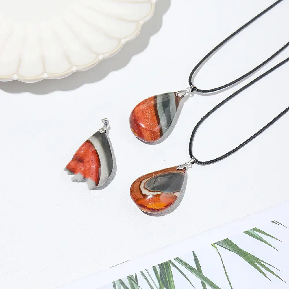 Natural Crystal Ore Sample Marine Agate Pendant Leather Rope Necklace