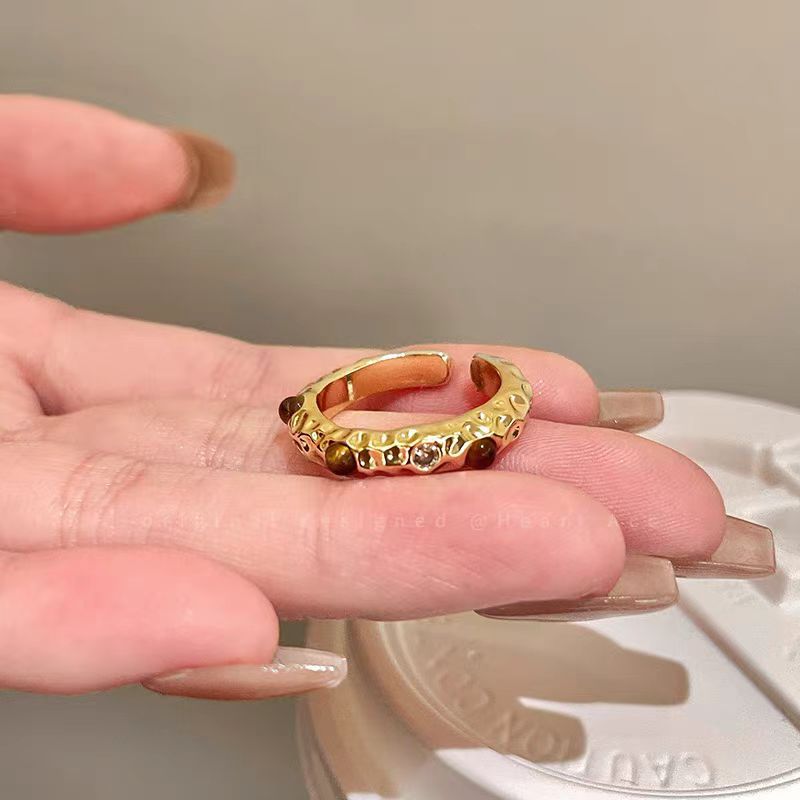 Mocha Brown Serpentine Tiger Eye Alloy Ring For Women, Unique Vintage Design, Luxury Light Luxury Adjustable Index Finger Ring