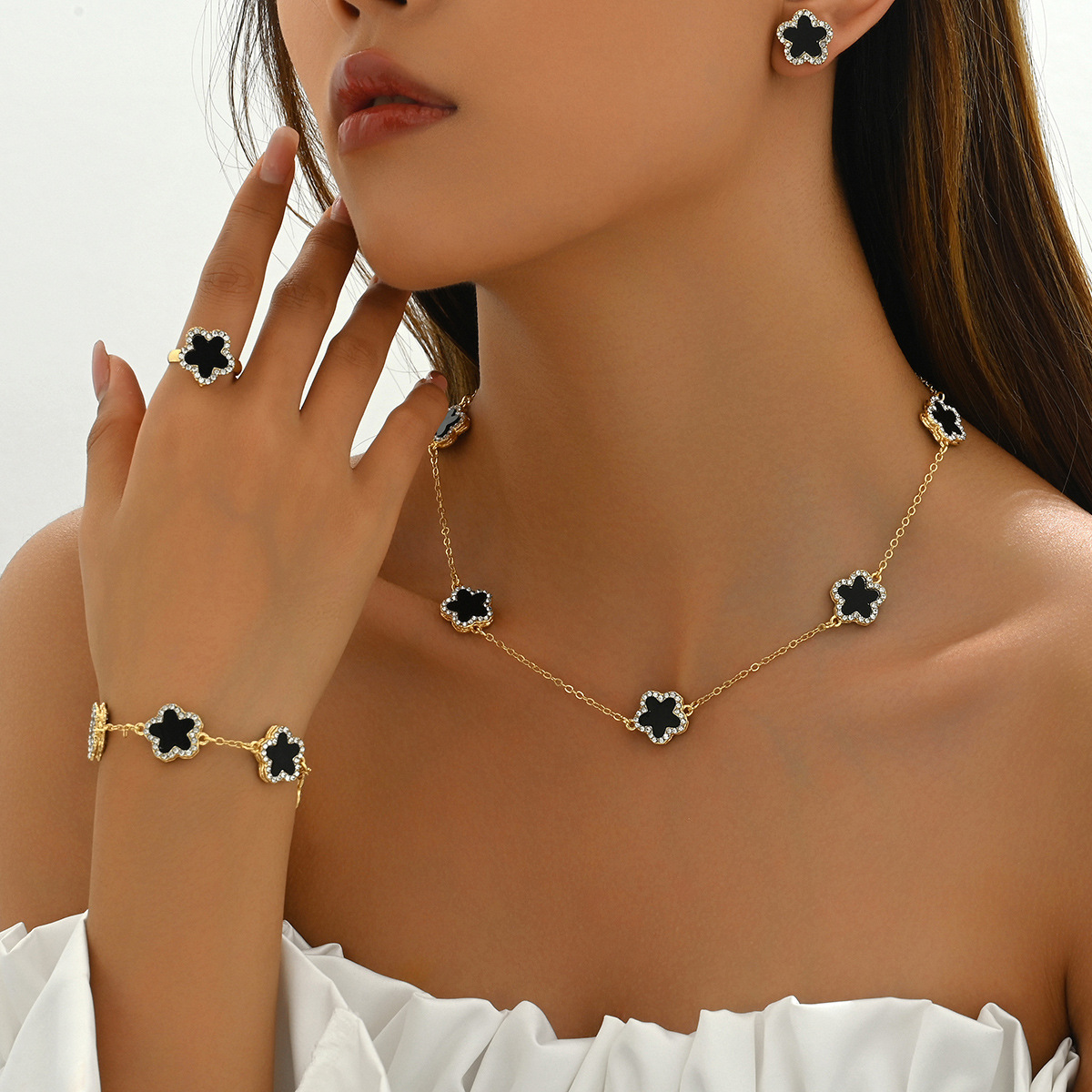 Hot Selling 2026 Cross-border Women Full Jewelry Set, Floral Shape Inlaid Cubic Zirconia Design, Niche Versatile Matching Necklace Earrings Bracelet R