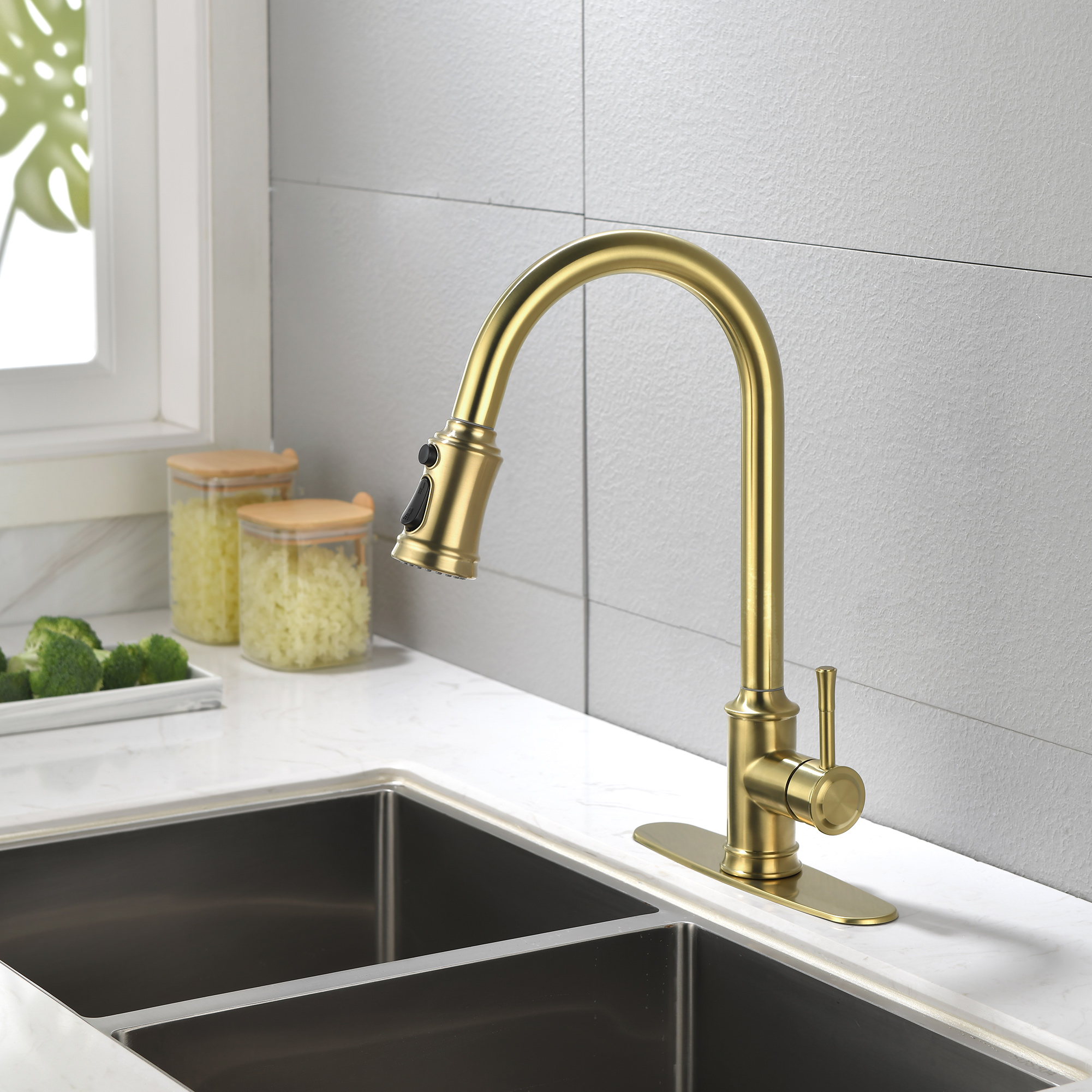Single handle high arc 