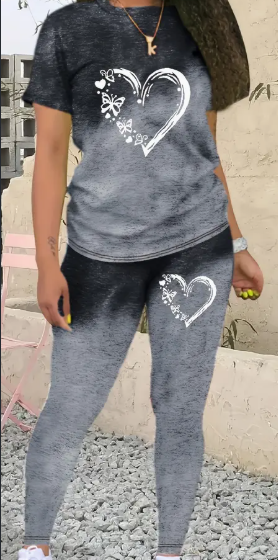 Women's Alphabet Printed Round Neck T-Shirt And Leggings Set