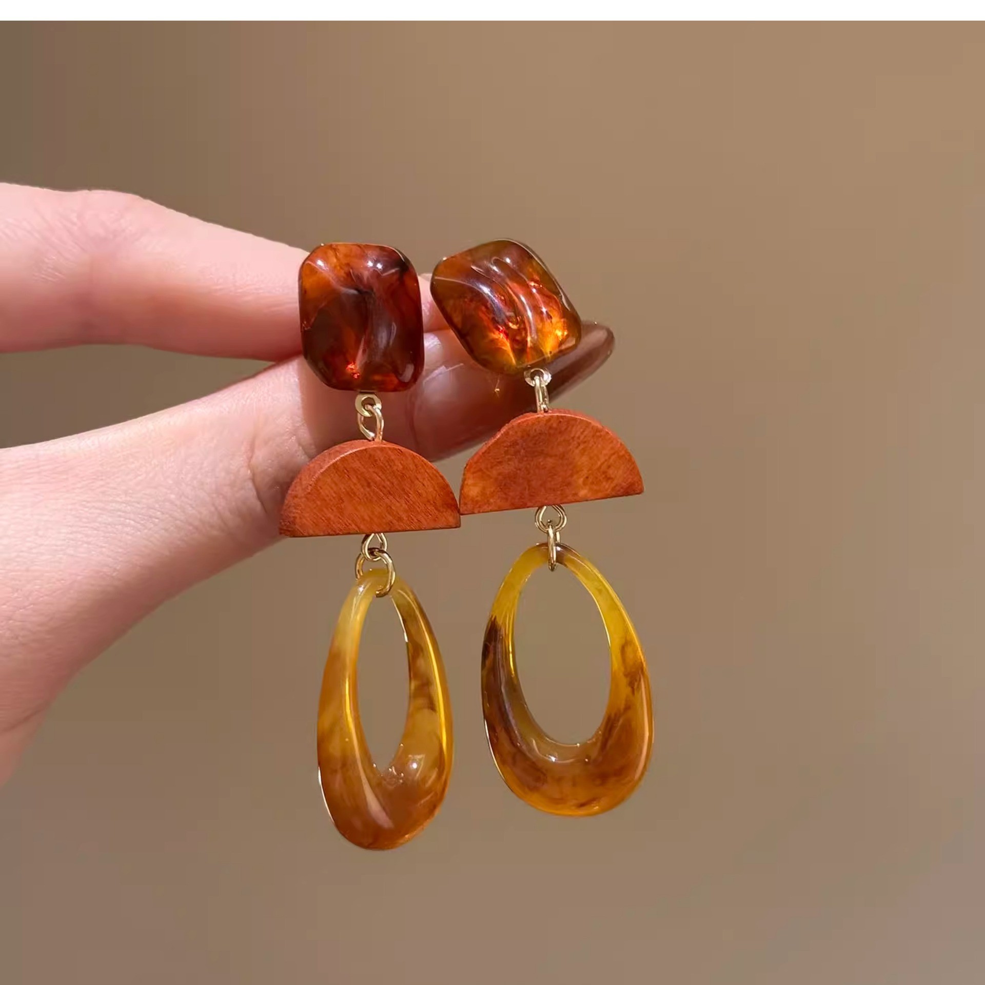 Amber Resin Stud Earrings with Gold-Tone Accents - Vintage Button Style - Image 3