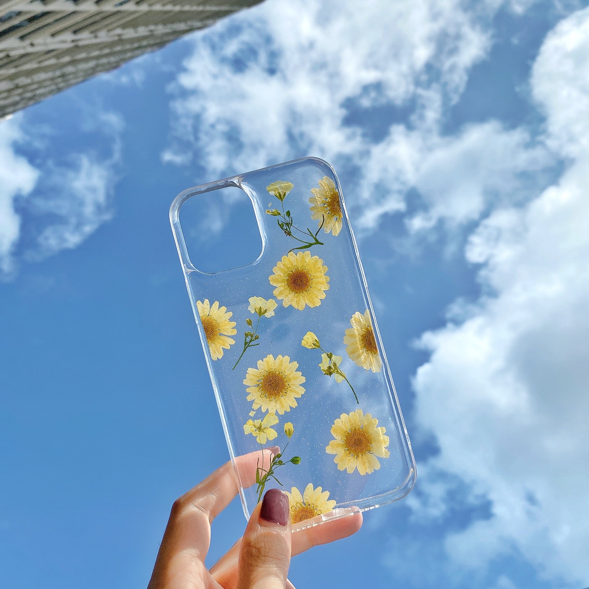 Transparent Epoxy Real Flower Silicone Phone Case - Image 2