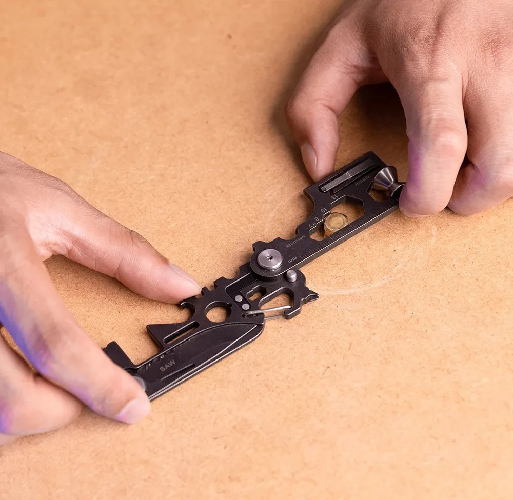The New Combination Tool 30 In One Outdoor Folding Tool Survival Tool Second Generation – image 4