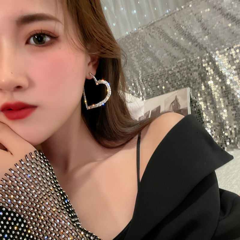 High Class Exaggerated Diamond Studded Love Earrings