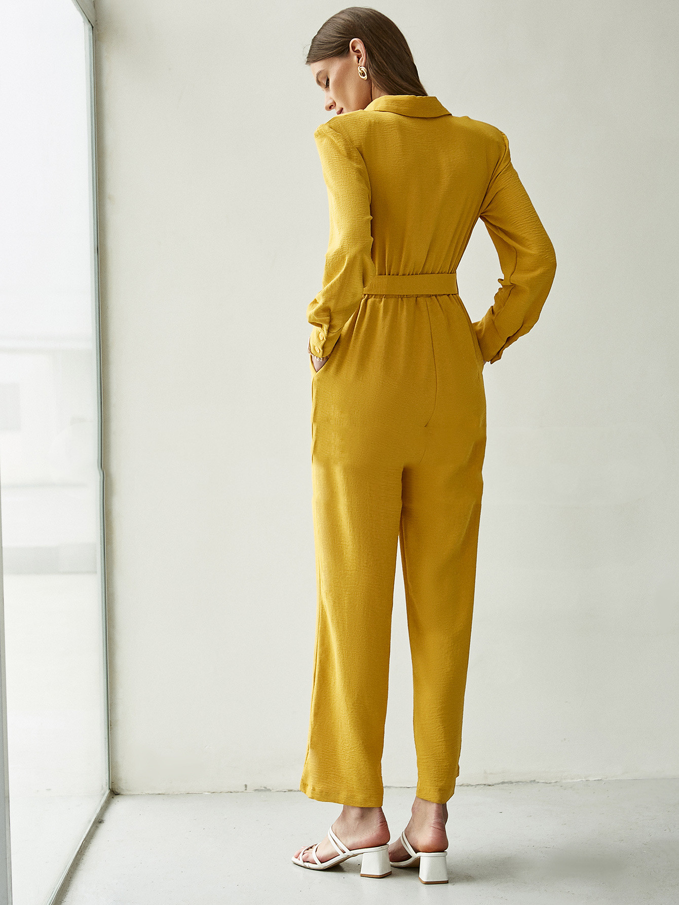 Temperament Longsleeved Commuter Longsleeved Drawstring Loose Vneck Solid Color Stitching Body Pants - Image 3